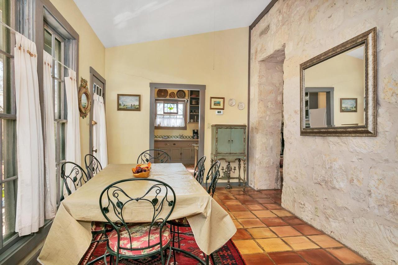 Villa Adams Travis - 1B1Ba, Pet Friendly With Fee, Walk To Main Fredericksburg Exterior foto